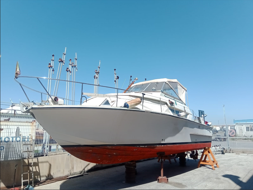Coronet 32 Botved + 2x220hp Aifo (1982)<br><a href=dettaglio.aspx?Id=381 >VAI ALLA SCHEDA</a>